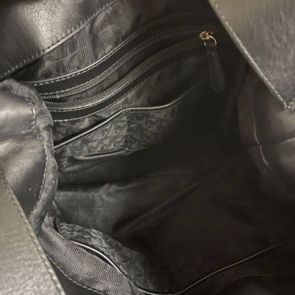 Michael Kors Signature ”Chained Jamesport”Black/Tan jacquard canvas/Leather Bag - Picture 15 of 16